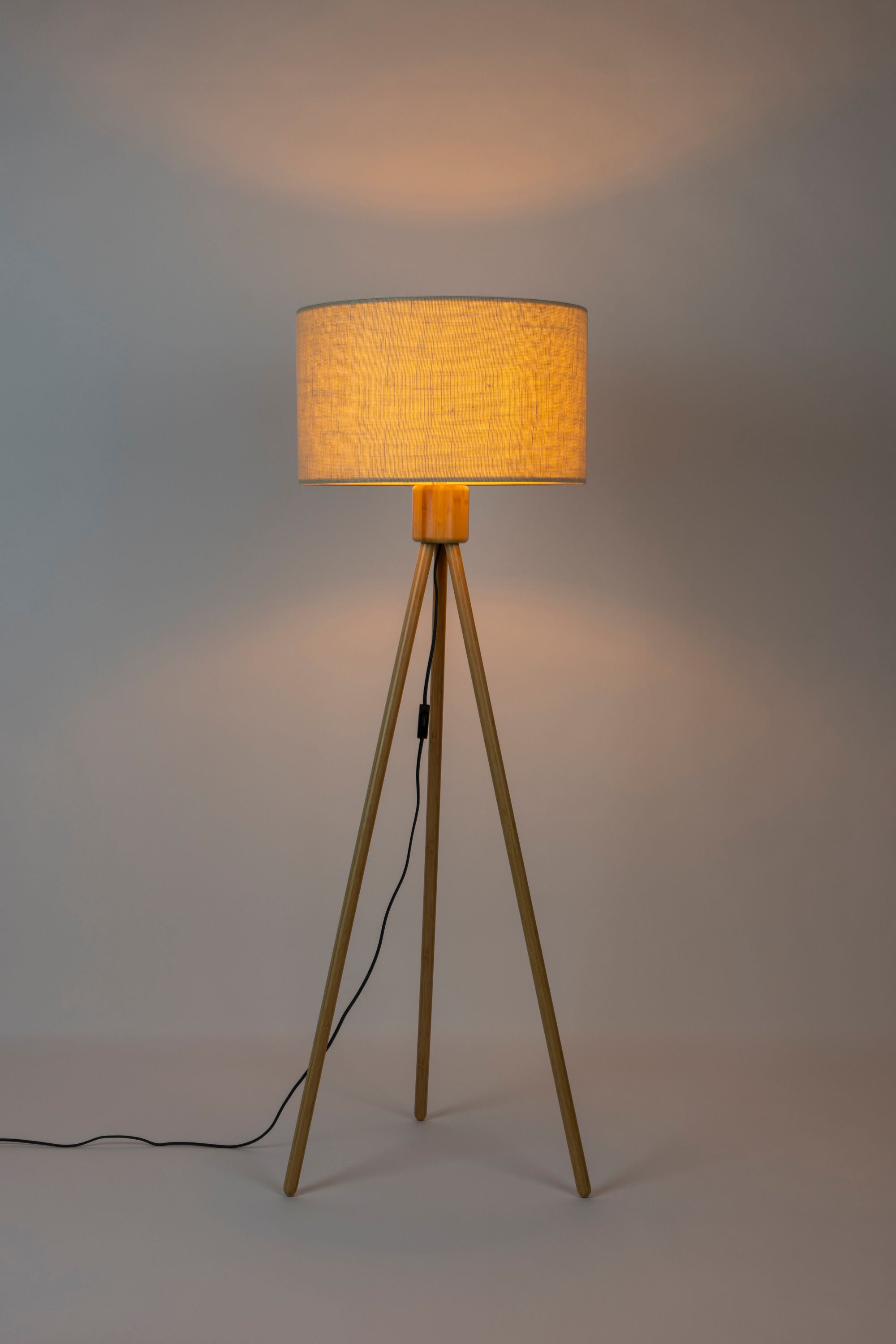 Zuiver Fan Bamboo Tripod Floor Lamp